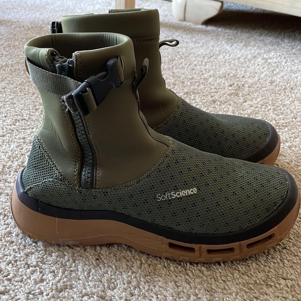 Men’s soft science boot